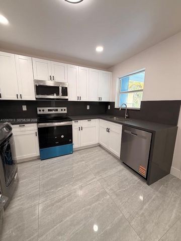 809 NW 12th Ave, Fort Lauderdale, FL 33311