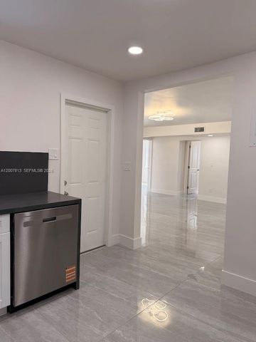 809 NW 12th Ave, Fort Lauderdale, FL 33311