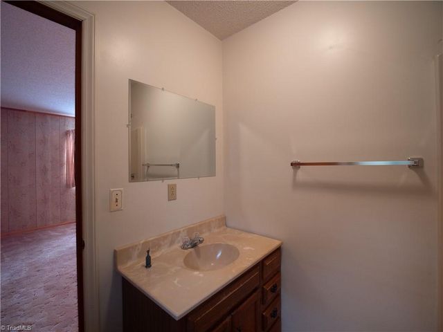 181 Layell Road, Elkin, NC 28621