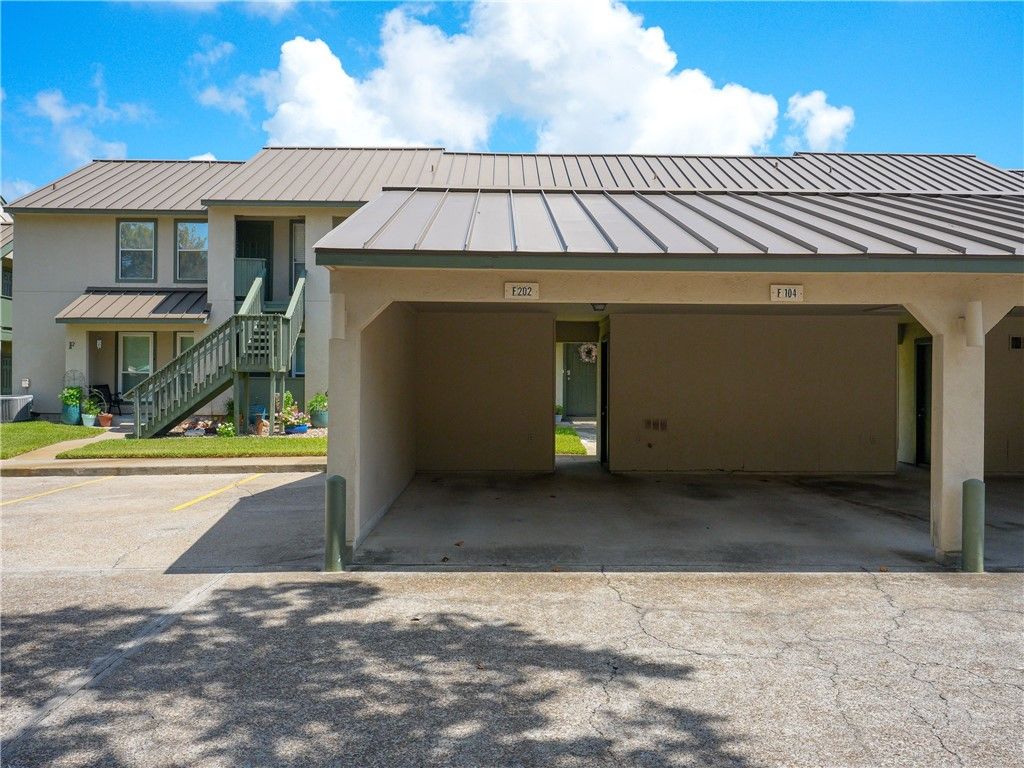 302 Saint Andrews St F202, Rockport, TX 78382 — photo 3