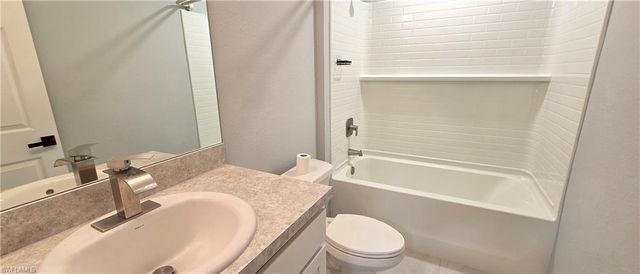 1532 NE 35th TER, Cape Coral, FL 33909
