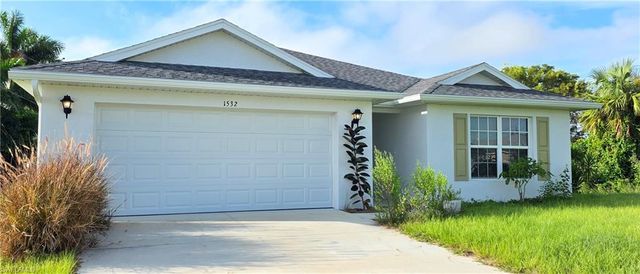 1532 NE 35th TER, Cape Coral, FL 33909
