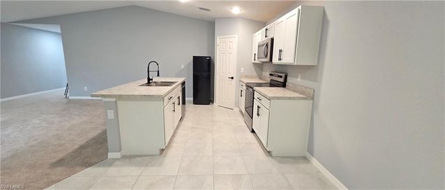 1532 NE 35th TER, Cape Coral, FL 33909