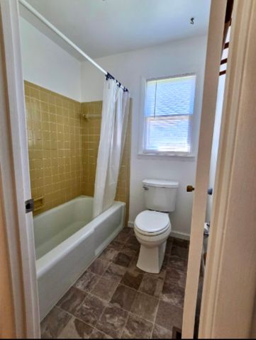 1205 Beverly Dr, Pulaski, TN 38478
