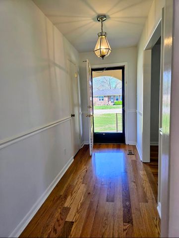 1205 Beverly Dr, Pulaski, TN 38478