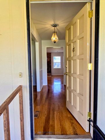 1205 Beverly Dr, Pulaski, TN 38478
