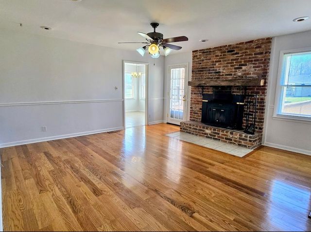 1205 Beverly Dr, Pulaski, TN 38478
