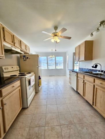 1205 Beverly Dr, Pulaski, TN 38478