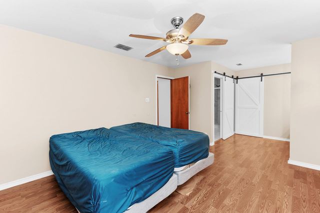 319 Matthew CV, Bastrop, TX 78602