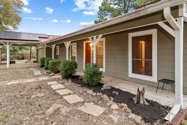 319 Matthew CV, Bastrop, TX 78602