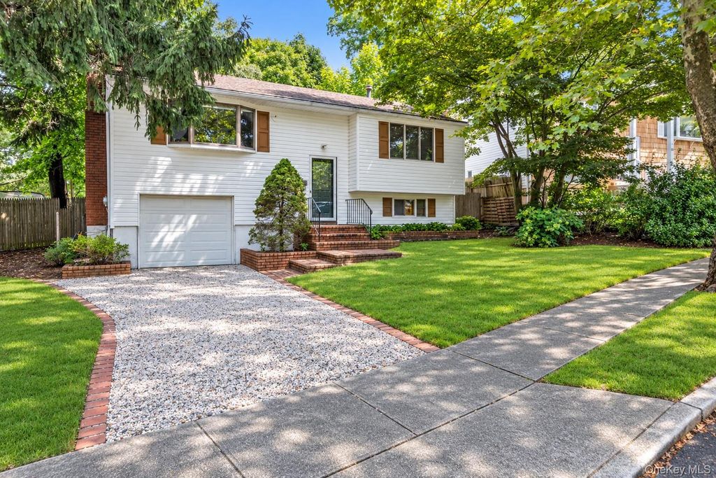 34 Penny Drive, Huntington Station, NY 11746 — exterior