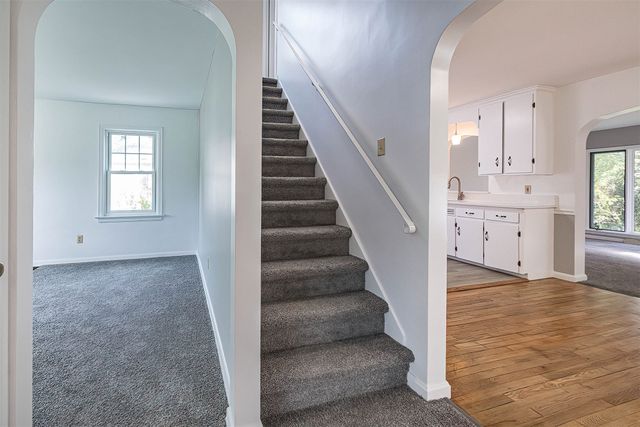 3708 IROQUOIS Avenue, Lawrence Park, PA 16511