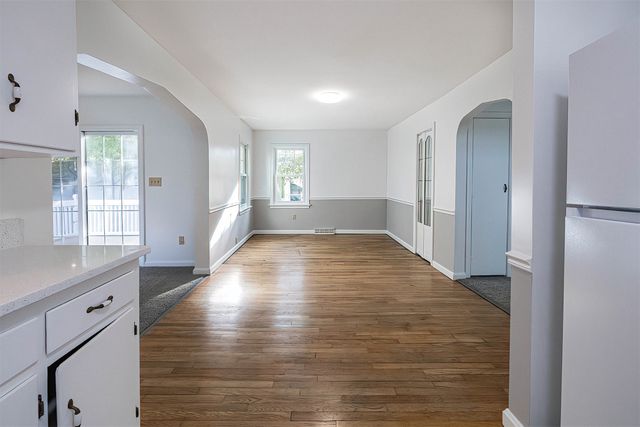 3708 IROQUOIS Avenue, Lawrence Park, PA 16511