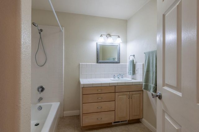 140 John Street, Monterey, CA 93940