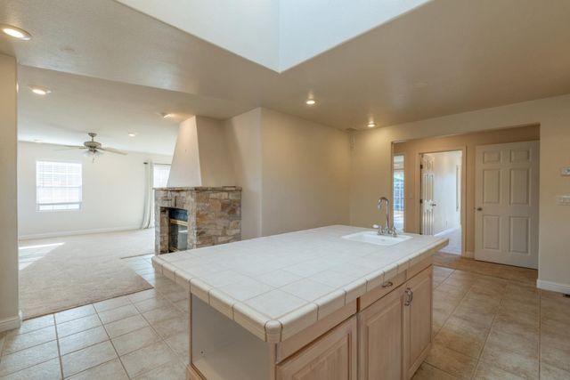 140 John Street, Monterey, CA 93940