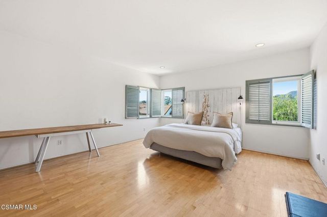5536 Easterly Road, Agoura Hills, CA 91301