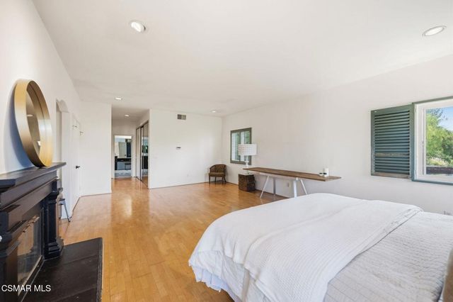 5536 Easterly Road, Agoura Hills, CA 91301