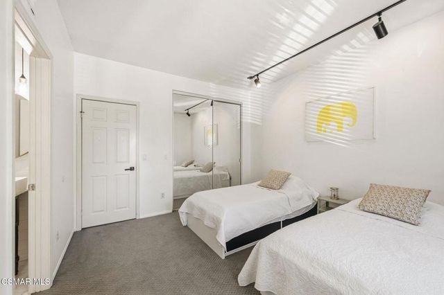 5536 Easterly Road, Agoura Hills, CA 91301