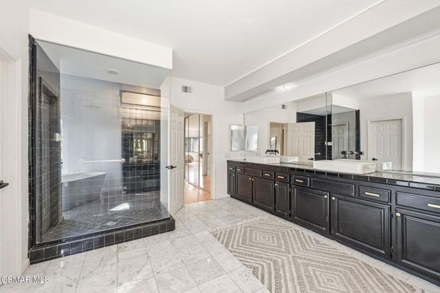 5536 Easterly Road, Agoura Hills, CA 91301