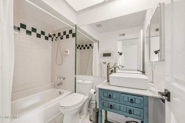 5536 Easterly Road, Agoura Hills, CA 91301