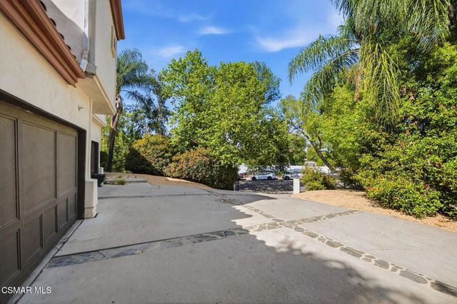 5536 Easterly Road, Agoura Hills, CA 91301