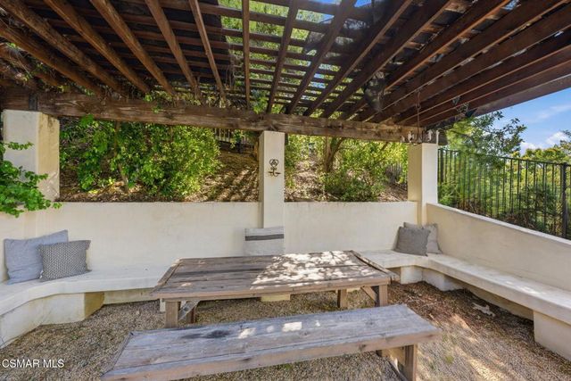 5536 Easterly Road, Agoura Hills, CA 91301