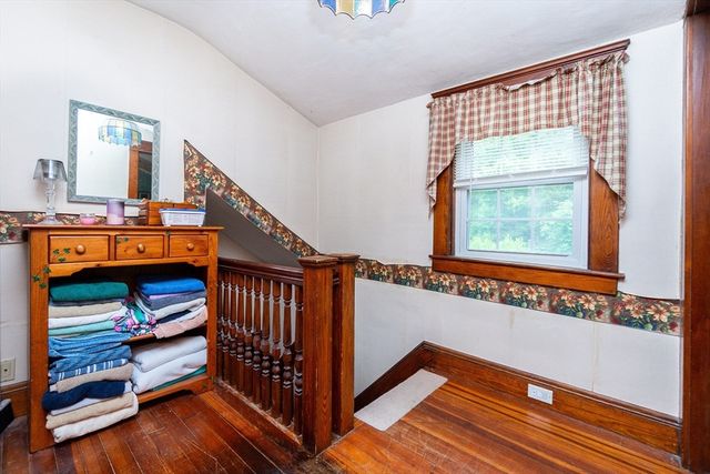 12 Brook St, Taunton, MA 02780