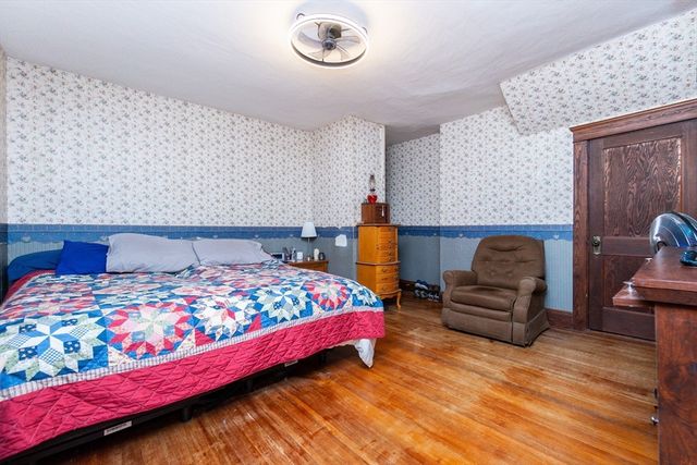 12 Brook St, Taunton, MA 02780