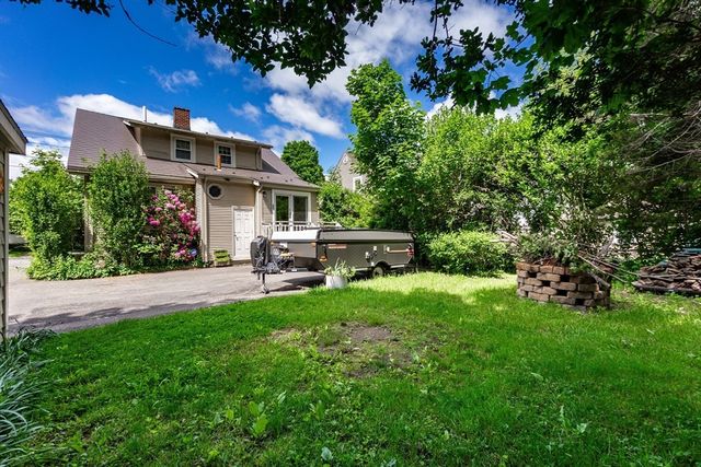 12 Brook St, Taunton, MA 02780