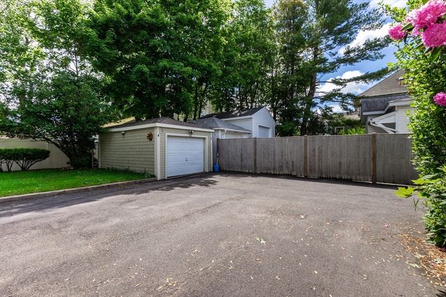 12 Brook St, Taunton, MA 02780