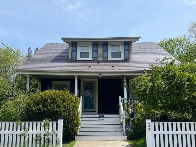 12 Brook St, Taunton, MA 02780