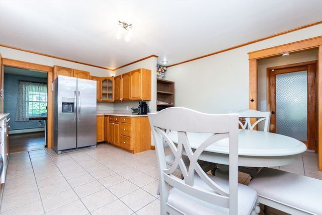 12 Brook St, Taunton, MA 02780