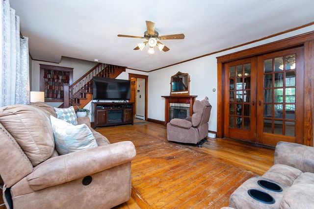 12 Brook St, Taunton, MA 02780