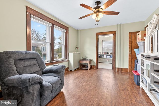 37 W SUNSET AVE, Ephrata, PA 17522