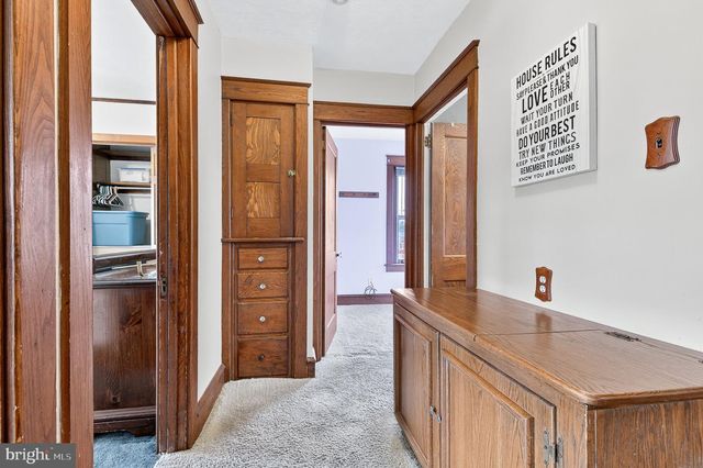 37 W SUNSET AVE, Ephrata, PA 17522