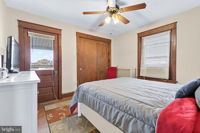 37 W SUNSET AVE, Ephrata, PA 17522