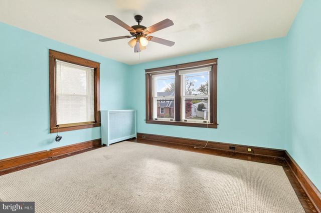 37 W SUNSET AVE, Ephrata, PA 17522