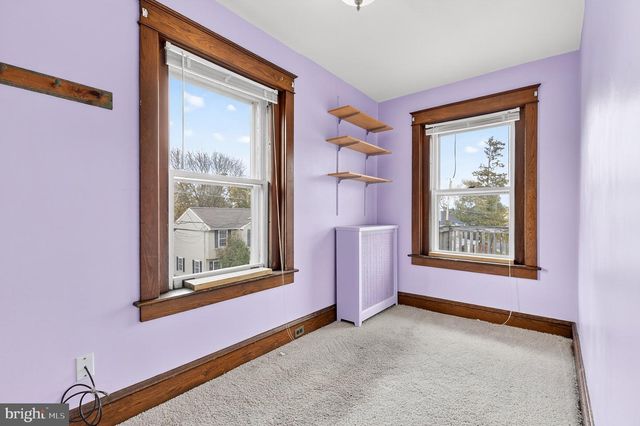 37 W SUNSET AVE, Ephrata, PA 17522