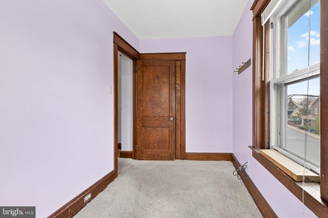 37 W SUNSET AVE, Ephrata, PA 17522