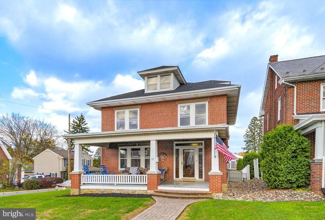 37 W SUNSET AVE, Ephrata, PA 17522