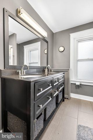 37 W SUNSET AVE, Ephrata, PA 17522