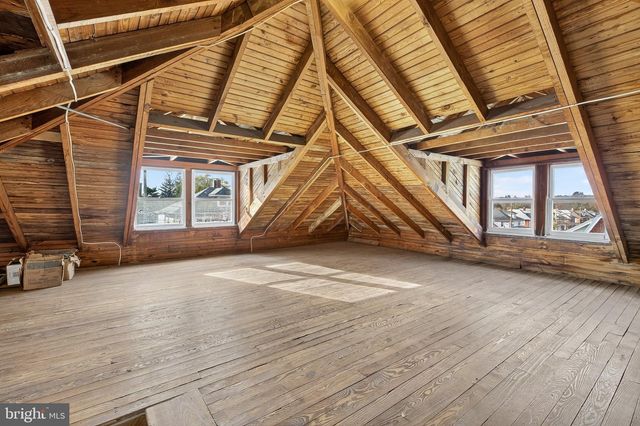 37 W SUNSET AVE, Ephrata, PA 17522