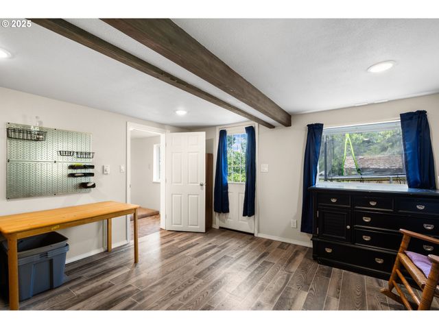 203 Williams Finney Rd, Kelso, WA 98626