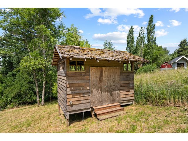 203 Williams Finney Rd, Kelso, WA 98626