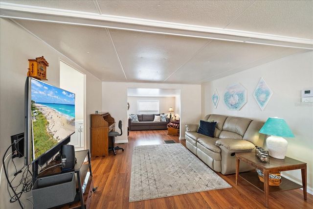 49 LEISURE WAY, Palmetto, FL 34221