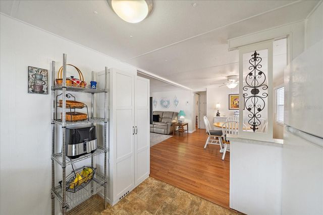 49 LEISURE WAY, Palmetto, FL 34221