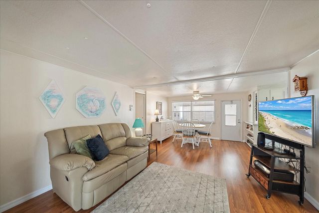 49 LEISURE WAY, Palmetto, FL 34221