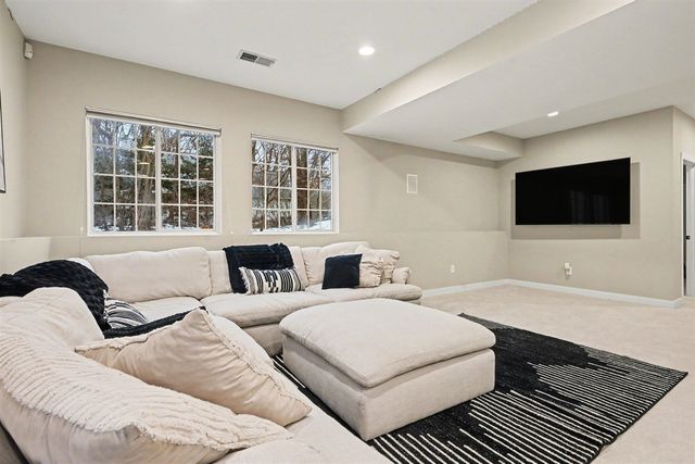 3381 Hanford Lane, Kalamazoo, MI 49009