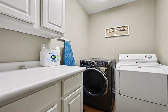 3381 Hanford Lane, Kalamazoo, MI 49009