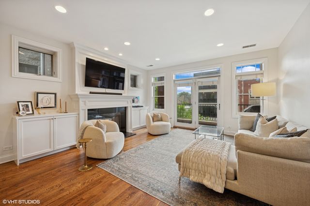 3543 N Southport Avenue 3S, Chicago, IL 60657